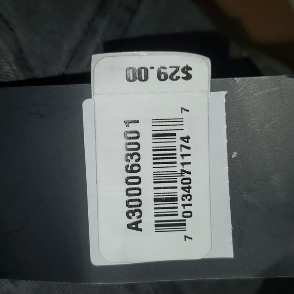 Ariat lepard shield. Women pony tail softball style hat. - Picture 12 of 12